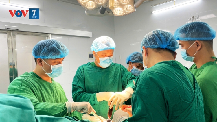 Làm chủ kỹ thuật chuyên sâu, nâng cao chất lượng khám, chữa bệnh