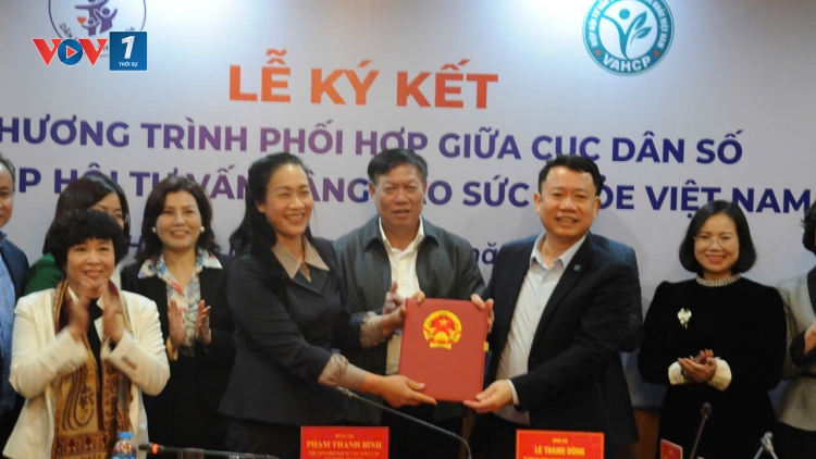 Ký kết chương trình phối hợp nhằm tăng cường truyền thông sức khỏe, dân số 