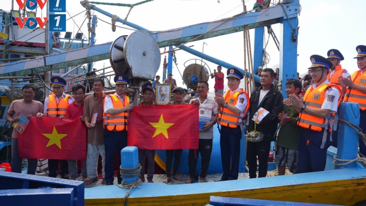 Xuân ấm nghĩa tình quân dân nơi đặc khu Côn Đảo