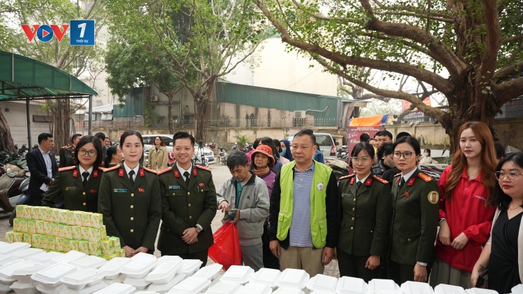 Theo dòng thời sự sáng 15/2/2026
