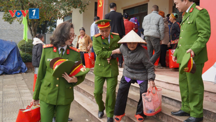 Tết ấm cho nhân dân