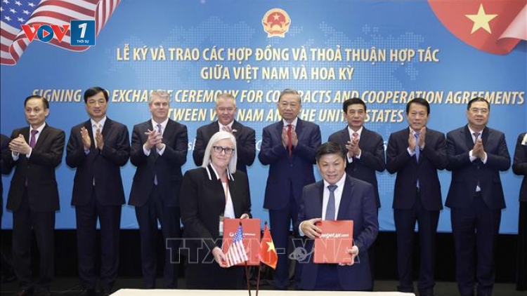 Tổng Bí thư Tô Lâm chứng kiến lễ ký và trao các hợp đồng, thỏa thuận hợp tác của Việt Nam và Hoa Kỳ