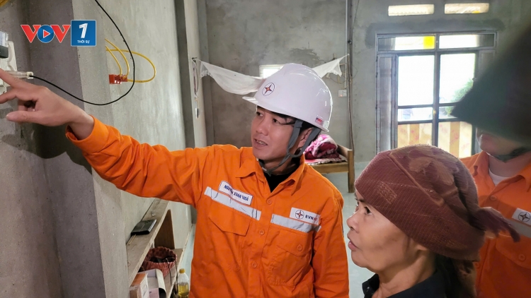 Hàng trăm hộ dân vùng sâu, vùng xa của tỉnh Lào Cai được cấp điện trước Tết Bính Ngọ 2026