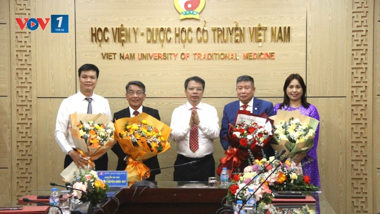 Học viện Y - Dược học Cổ truyền Việt Nam tổ chức Lễ bổ nhiệm lại chức danh Phó giáo sư năm 2026