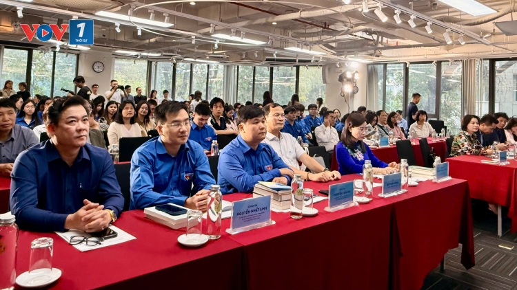 Tủ sách Thanh Niên: Những trang sách chắp cánh khát vọng tuổi trẻ