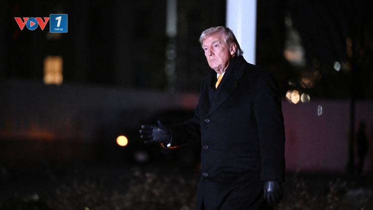 Ông Trump tuyên bố chỉ chấp nhận Iran “đầu hàng vô điều kiện”