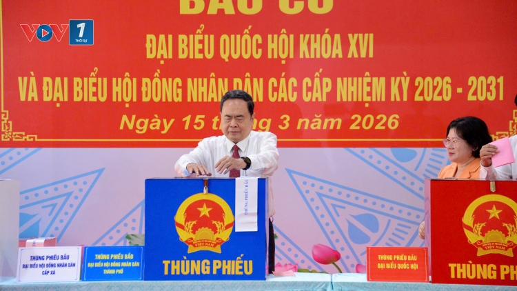 Chủ tịch Quốc hội: Đi bầu cử là quyền và trách nhiệm thiêng liêng của công dân (15/03)