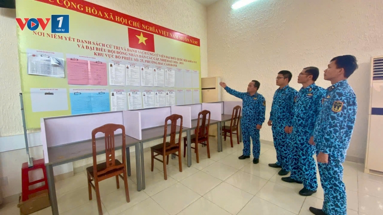 Trung đoàn 196 kiểm tra công tác chuẩn bị bầu cử tại khu vực bầu cử số 25