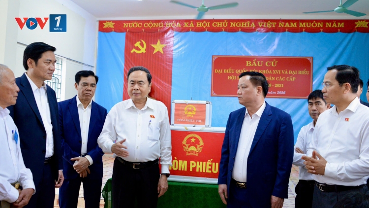 Chủ tịch Quốc hội Trần Thanh Mẫn kiểm tra công tác chuẩn bị bầu cử tại Nghệ An