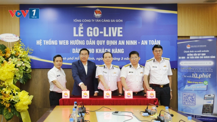 Tân Cảng Sài Gòn vận hành hệ thống hướng dẫn, kiểm tra an ninh, an toàn trước khi vào cảng