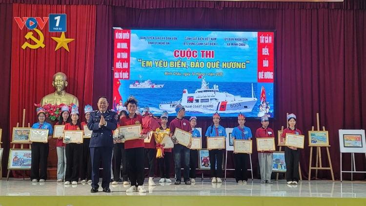 Sôi nổi Cuộc thi “Em yêu biển, đảo quê hương” tại Nghệ An