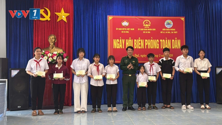 Ngày hội của thế trận lòng dân nơi biên giới Quảng Ngãi