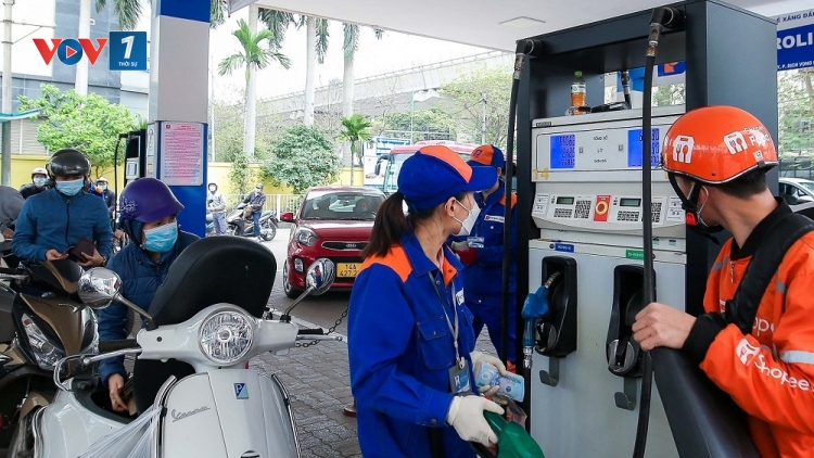 Bộ Công Thương: Nhiều giải pháp ổn định thị trường xăng dầu trước biến động toàn cầu