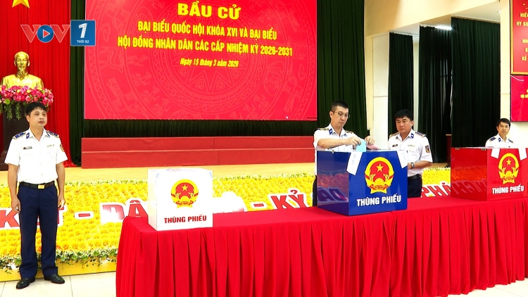 Trang nghiêm Ngày hội bầu cử tại Vùng Cảnh sát biển 3