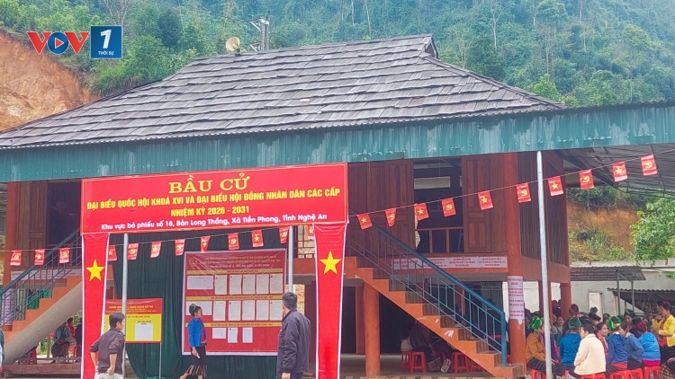 Niềm tin từ lá phiếu của đồng bào Thái ở xã biên giới Tiền Phong