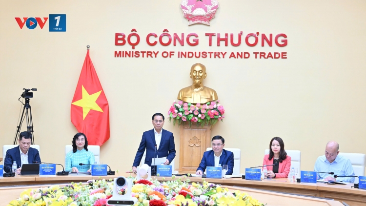 Phó Thủ tướng chỉ đạo 3 mục tiêu lớn trong vận hành nền tảng số về phát triển thị trường nước ngoài