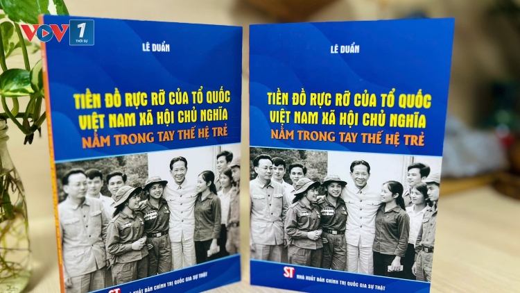 Ra mắt sách khơi dậy niềm tin, bản lĩnh cho thế hệ trẻ thời đại mới
