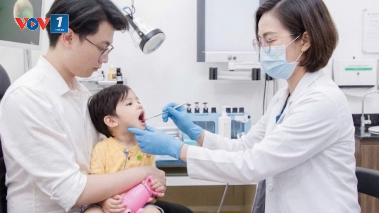 Nắng nóng "bộ ba" bệnh rình rập trẻ nhỏ