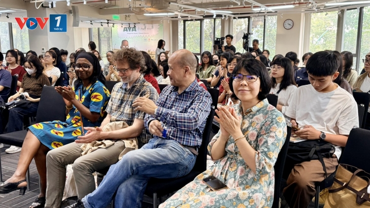 Một châu Phi sôi động trong “Aya ở phố Yop”