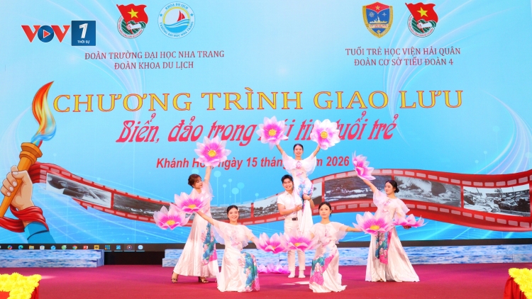 Sôi nổi chương trình “Biển, đảo trong trái tim tuổi trẻ” tại Khánh Hòa