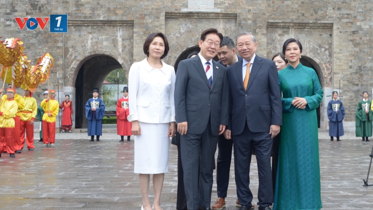 Tổng Bí thư, Chủ tịch nước Tô Lâm và Tổng thống Hàn Quốc thăm quan Hoàng Thành Thăng Long