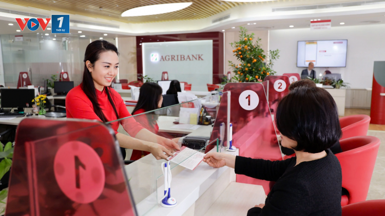 Tiên phong giảm lãi suất, Agribank khẳng định vai trò ngân hàng chủ lực