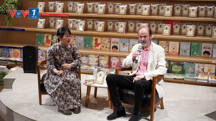 “Mê cung sách” cuốn hút độc giả nhí trong Book tour “Cuốn sách hoang dã”