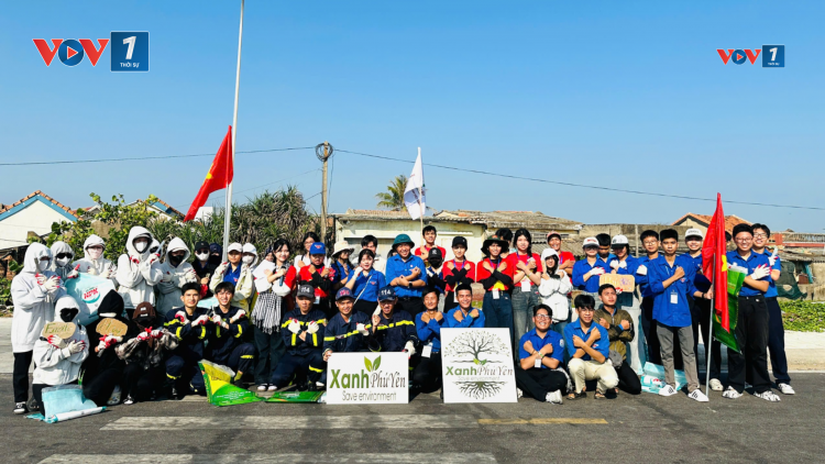 Đắk Lắk làm sạch bãi biển hưởng ứng "Earth Day Việt Nam 2026"