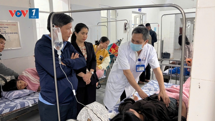 Xét nghiệm mẫu thực phẩm để làm rõ nguyên nhân vụ ngộ độc tại tỉnh Quảng Trị