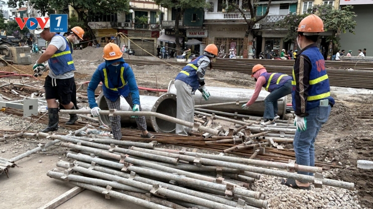 Giữ nhịp thi công trên các công trình trọng điểm ngày nghỉ lễ