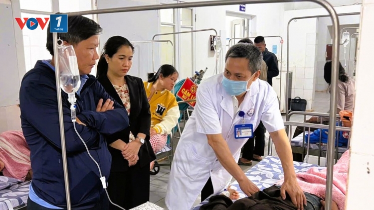 Bộ Y tế chỉ đạo làm rõ vụ nghi ngộ độc thực phẩm sau ăn bánh mì ở Quảng Trị