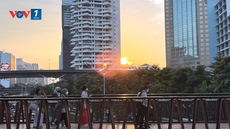Indonesia kéo dài Chính sách làm việc từ xa thêm 2 tháng để đối phó với khủng hoảng năng lượng