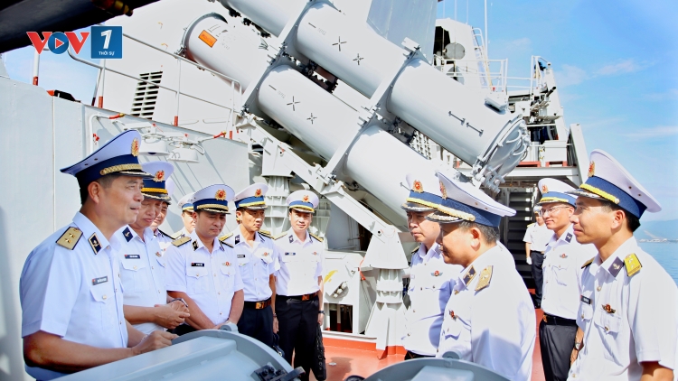 Phát huy truyền thống, xây dựng Hải quân chính quy, hiện đại, bảo vệ vững chắc chủ quyền biển đảo