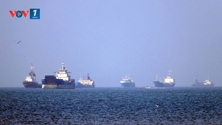 Tàu hàng Trung Quốc lần đầu bị tấn công tại eo biển Hormuz