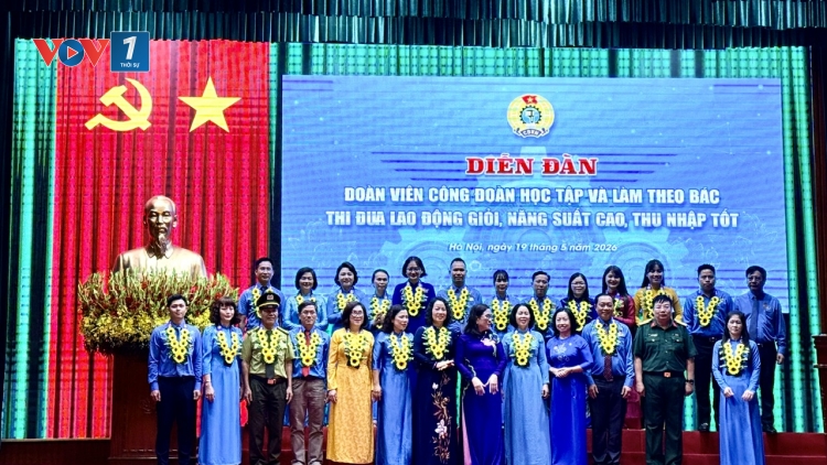  Đoàn viên công đoàn học tập và làm theo tư tưởng, đạo đức, phong cách của Bác