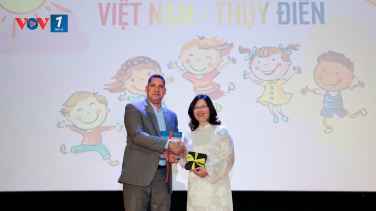 Điện ảnh - nhịp cầu bền chặt trong quan hệ văn hóa Việt Nam - Thụy Điển. 