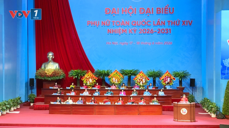 Chủ tịch Quốc hội: Phụ nữ phải trở thành một trong những chủ thể kiến tạo tương lai
