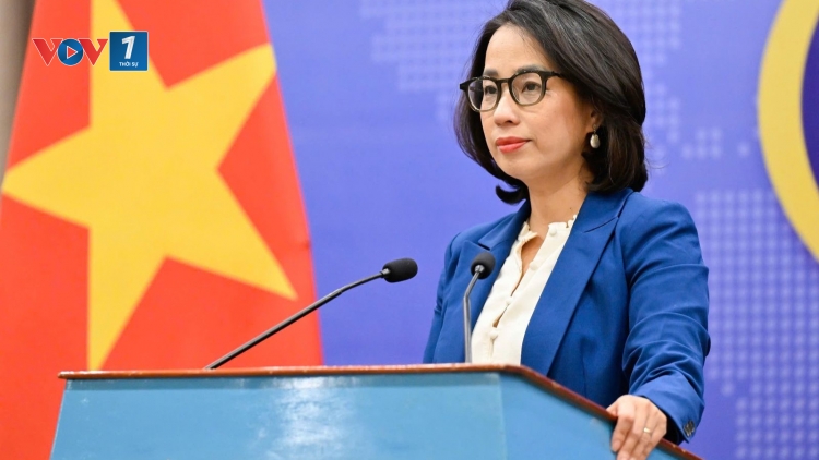 Khẩn trương cứu hộ tầu Khôi Nguyên 18 trên Biển Đông