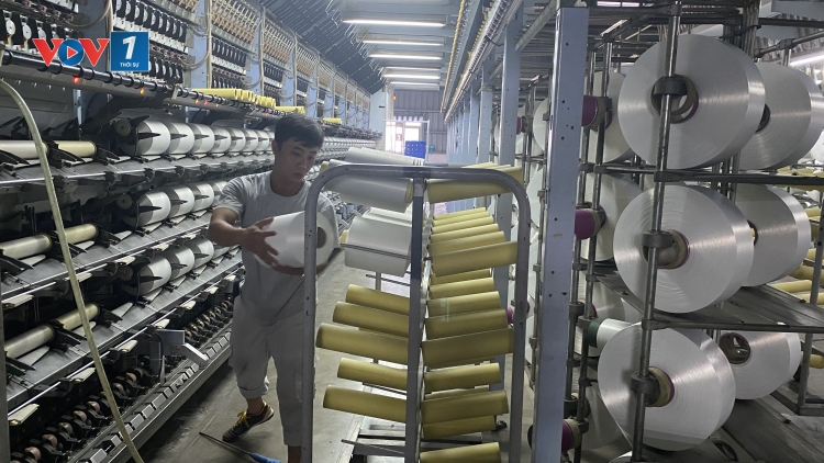 Giải bài toán nhập siêu cao trong bối cảnh công nghiệp tăng trưởng cao