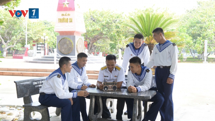 Đài Tiếng nói Việt Nam – Người bạn của quân dân nơi đầu sóng