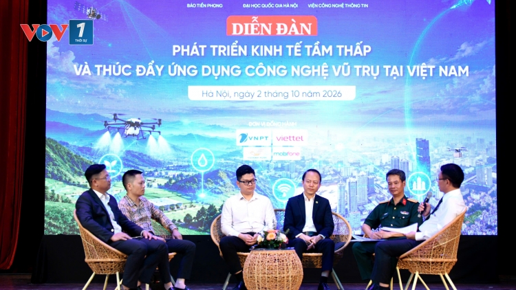 Phát triển kinh tế tầm thấp, mở không gian mới từ công nghệ vũ trụ tại Việt Nam 