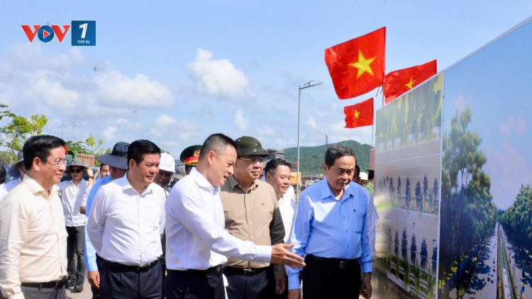 Chủ tịch Quốc hội kiểm tra tiến độ thực hiện các dự án, công trình phục vụ Hội nghị Apec 2027