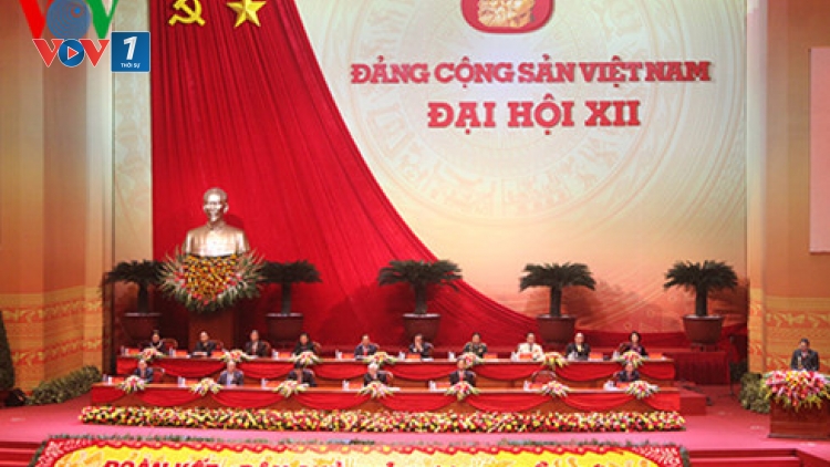Đại hội đại biểu toàn quốc lần thứ 12 của Đảng biểu quyết thông qua danh sách ứng cử, đề cử, trường hợp xin rút khỏi danh sách đề cử Ban Chấp hành Trung ương khoá 12 (Thời sự chiều 25/1/2016)