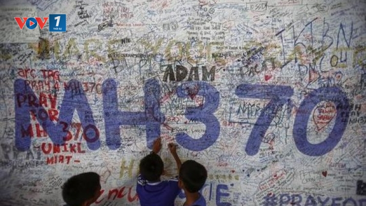 Hôm nay tròn 2 năm chiếc máy bay MH370 mất tích, hiện công tác tìm kiếm chiếc máy bay này vẫn đang được tiến hành (Thời sự trưa 8/3/2016)