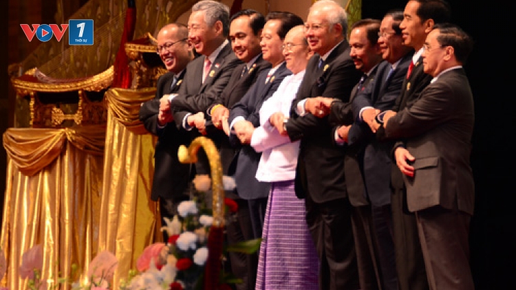 Thời sự chiều ngày 12/11/2014: ASEAN cần chủ động có trách nhiệm hơn nữa trong việc duy trì hòa bình, an ninh và ổn định ở khu vực