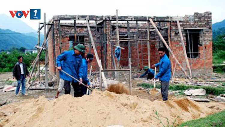 Thời sự trưa ngày 30/8/2014:Thủ tướng Chính phủ quyết định chính sách hỗ trợ các hộ nghèo xây dựng nhà ở phòng, tránh bão, lụt khu vực miền Trung
