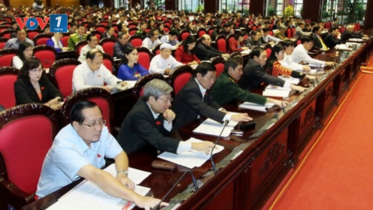Thời sự trưa ngày 23/6/2014: Quốc hội biểu quyết thông qua Luật Hải quan (sửa đổi)