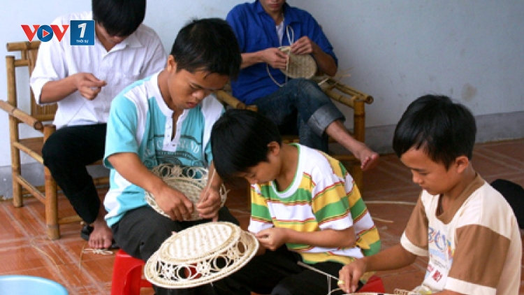 Thành lập doanh nghiệp nhằm tạo được nhiều việc làm hơn cho người khuyết tật.