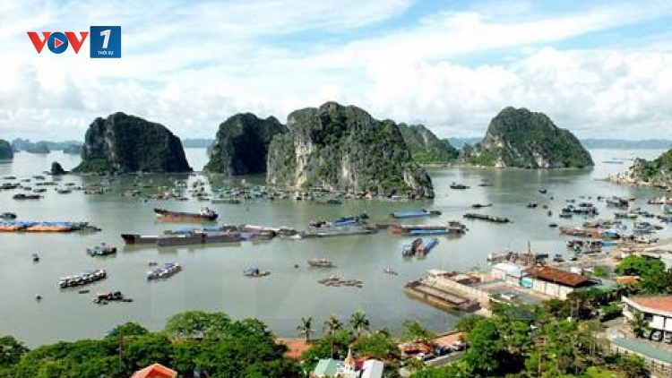 Nuôi trồng thủy sản gắn với du lịch, góc tiếp cận mới ở Vịnh Hạ Long.