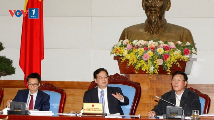 Thủ tướng Nguyễn Tấn Dũng họp với Ủy ban Quốc gia đổi mới giáo dục và đào tạo và Hội đồng Quốc gia giáo dục và phát triển nhân lực. (Thời sự trưa 05/11/2015)
